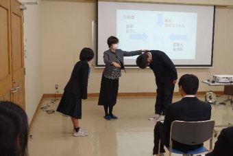 ビジネスマナー講座（３学年）