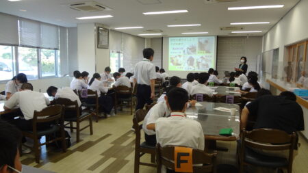 令和５年度第１回学校見学会（中学１・２年生対象）