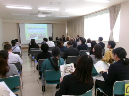 中学１、２年生向けの第2回学校見学会を開催しました。